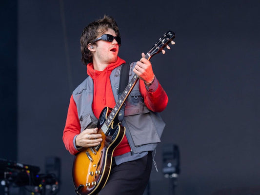 Les acteurs de Stranger Things qui chantent, Djo, Maya Hawke, Finn Wolfhard
