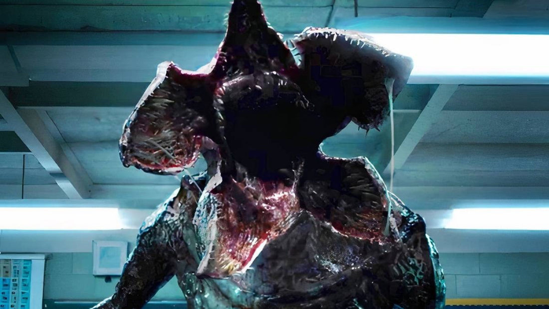 Demogorgon w korytarzu oświetlonym jarzeniówkami, odcinek 8 sezonu 1 Stranger Things