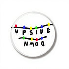Plakietka 44 mm Stranger Things Upside Down lampki