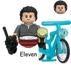 Minifigurka do zbudowania Stranger Things Jedenastka na rowerze