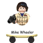 Minifigurka do zbudowania Stranger Things Mike Wheeler na deskorolce
