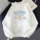 Biała bluza z kapturem Stranger Things Hawkins High School 1986