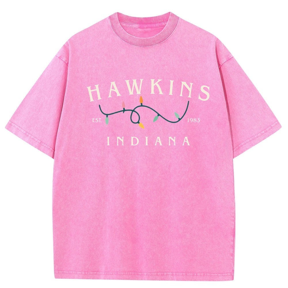 T-shirt męski sprany Stranger Things Hawkins Indiana lampki – kolor różowy