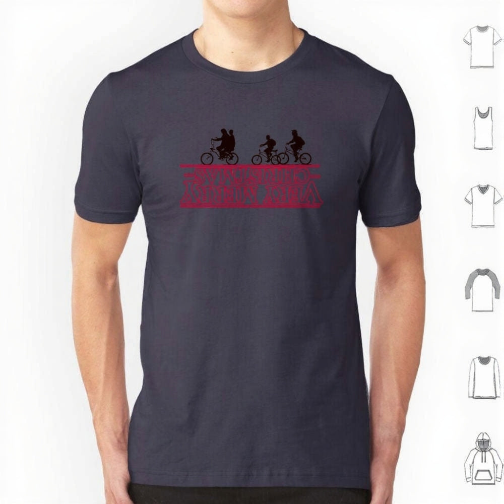 T-shirt homme Stranger Things Very Merry Christmas à l'envers – coloris Bleu marine